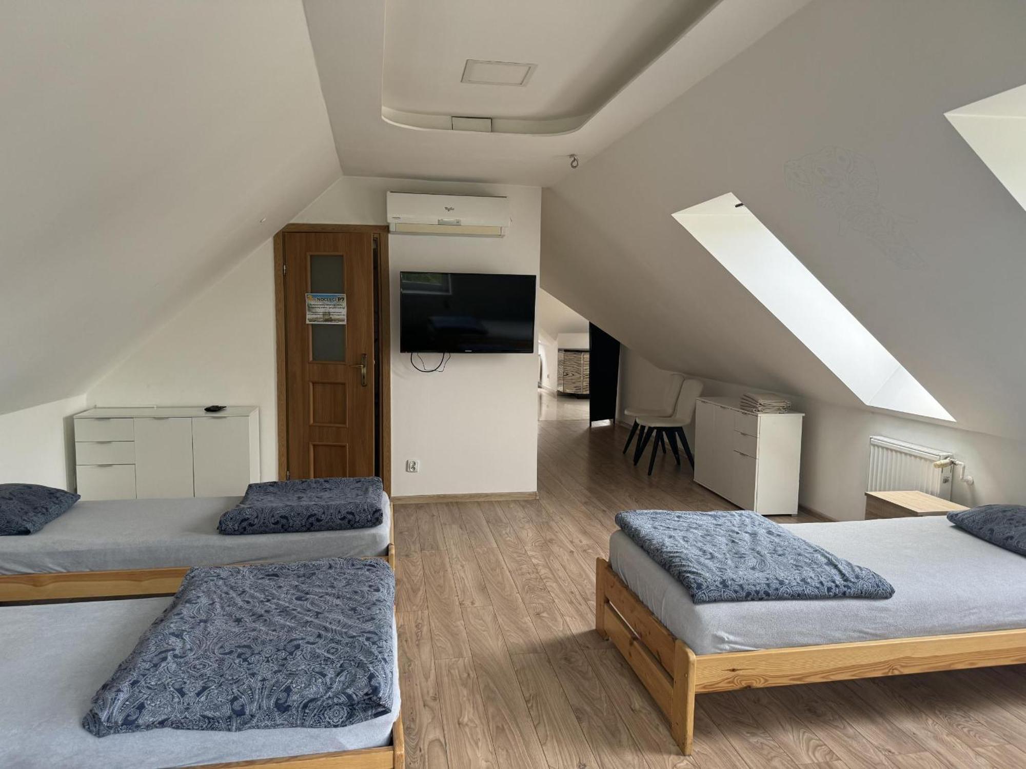 Apartamenty P7 Dzierzoniow Exterior photo